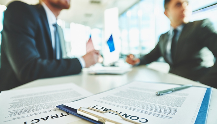 Clauses attributives de juridiction : attention à la langue du renvoi aux CGV